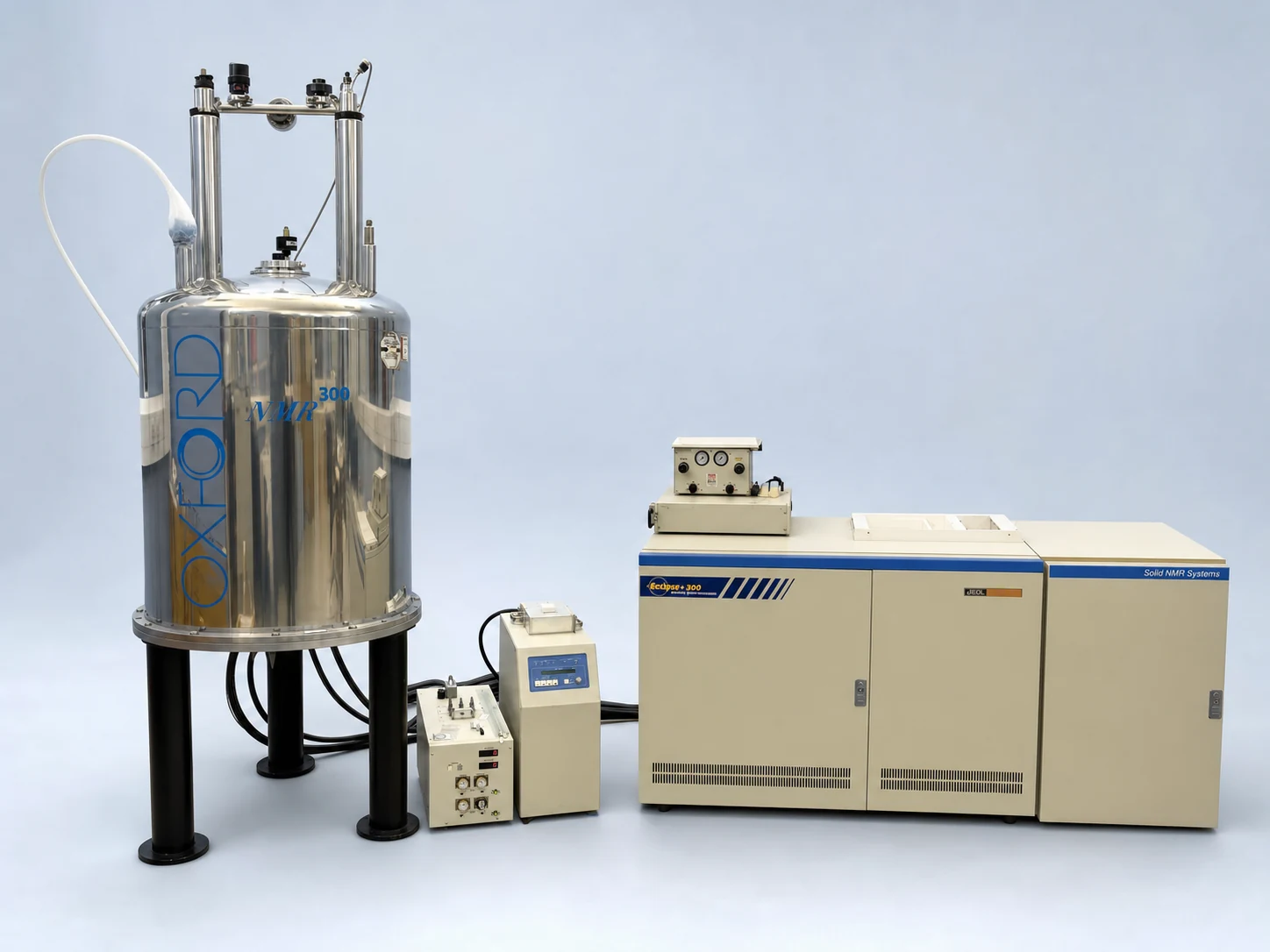 JEOL ECLIPSE+ 300 MHz FT NMR spectrometer