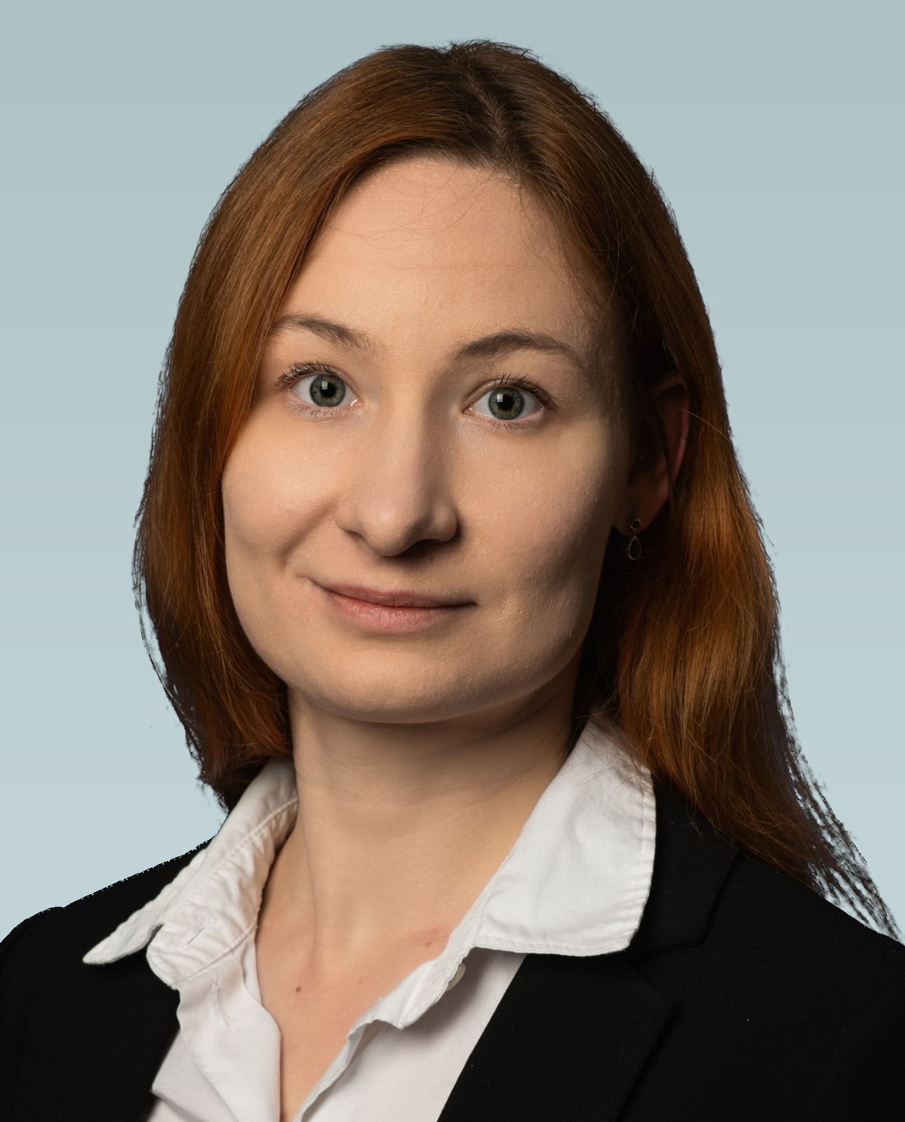 Dr Elina Taskinen